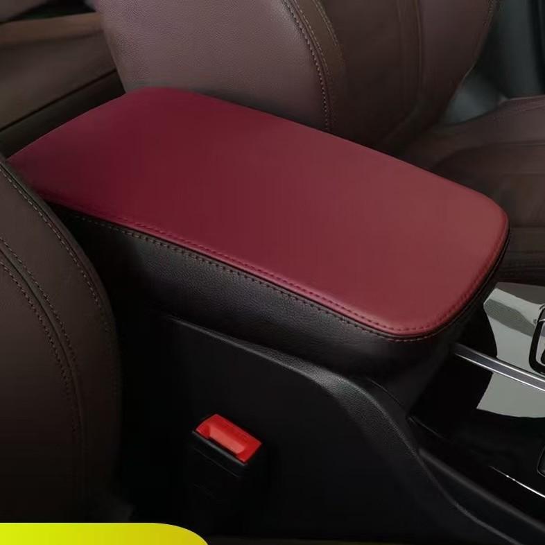 BMW X3/X4 Center Armrest Leather Cover: Suitable for 18-24-Year-Olds, Interior Modification.