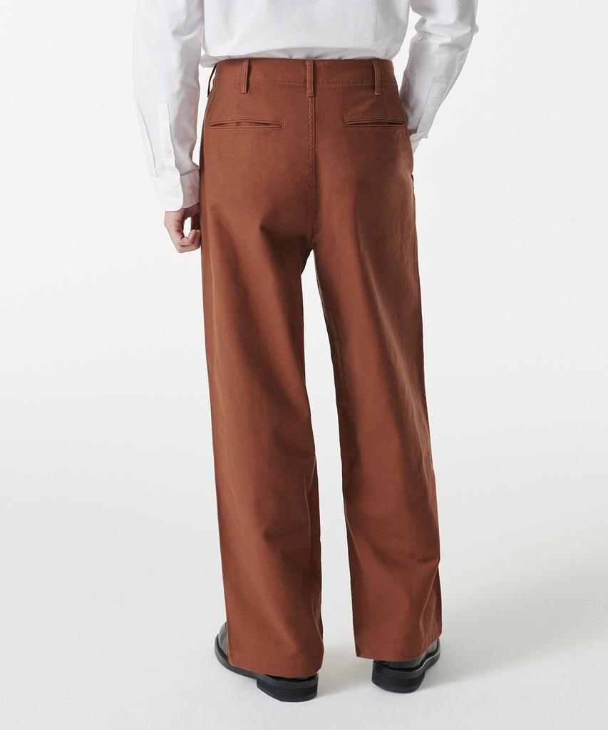 MUSINSA STANDARD Back Satin Wide Officer Pants [Brick Red]