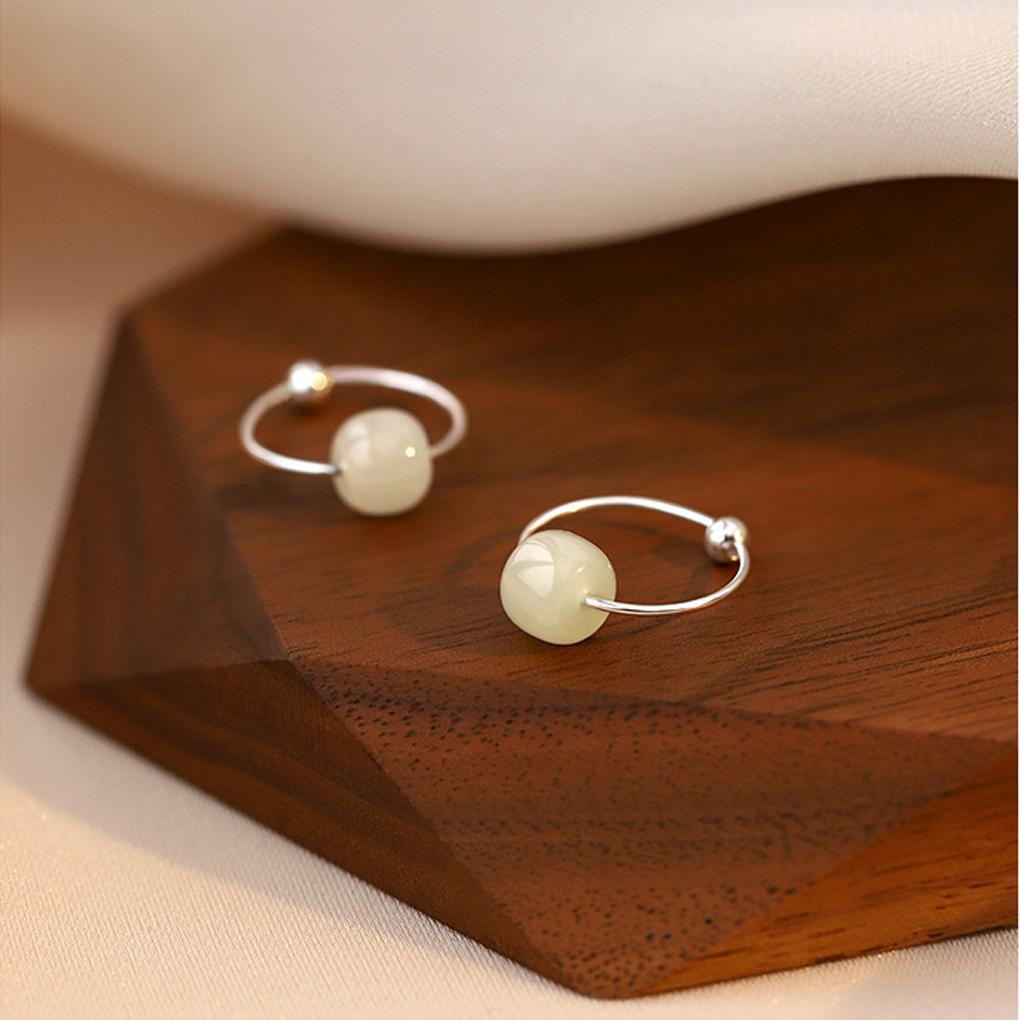 Damen Klassische Retro Öffnungs-Creolen Schmuck Hängende Jadeperlen Dangle Temperament Allround-Stecknadel-Accessoires