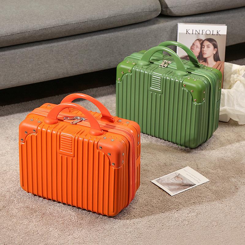 14-Inch Retro Makeup Case: Cute, Portable Travel Storage for Women and Students