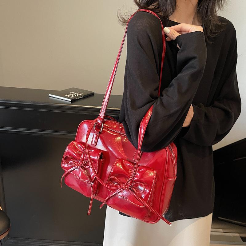 Europäische und amerikanische Retro-Tragetasche mit großer Kapazität und Schleife, Damen Herbst und Winter, neuer vielseitiger Rucksack, Schultertasche, Boston Bag