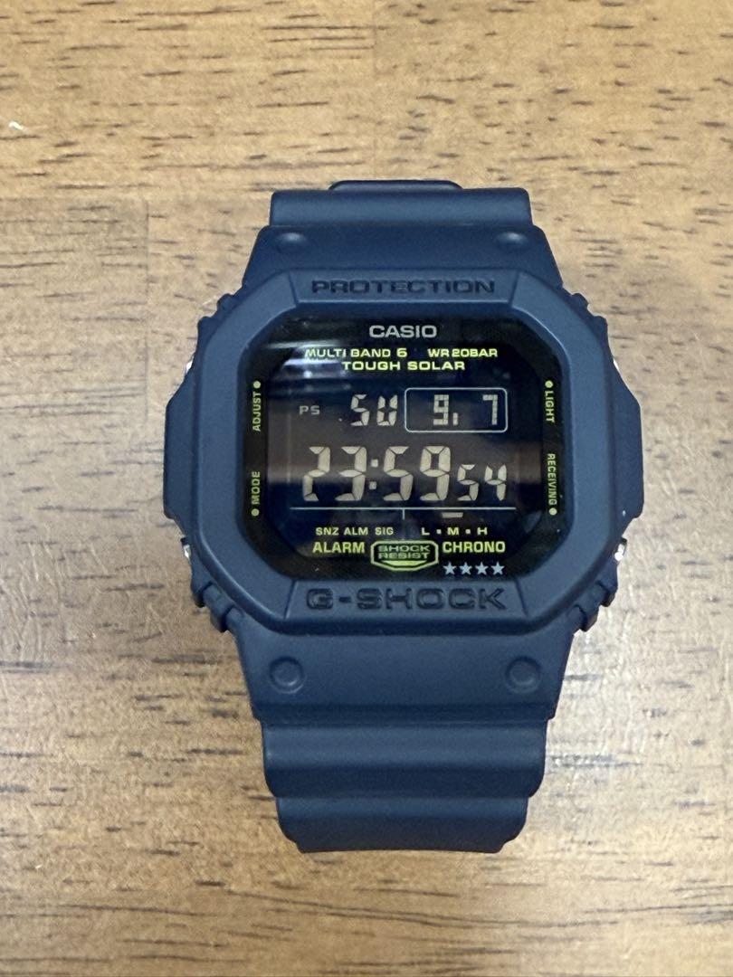

[USED] Price reduced, box included, G-SHOCK GW-M5610NV, Navy