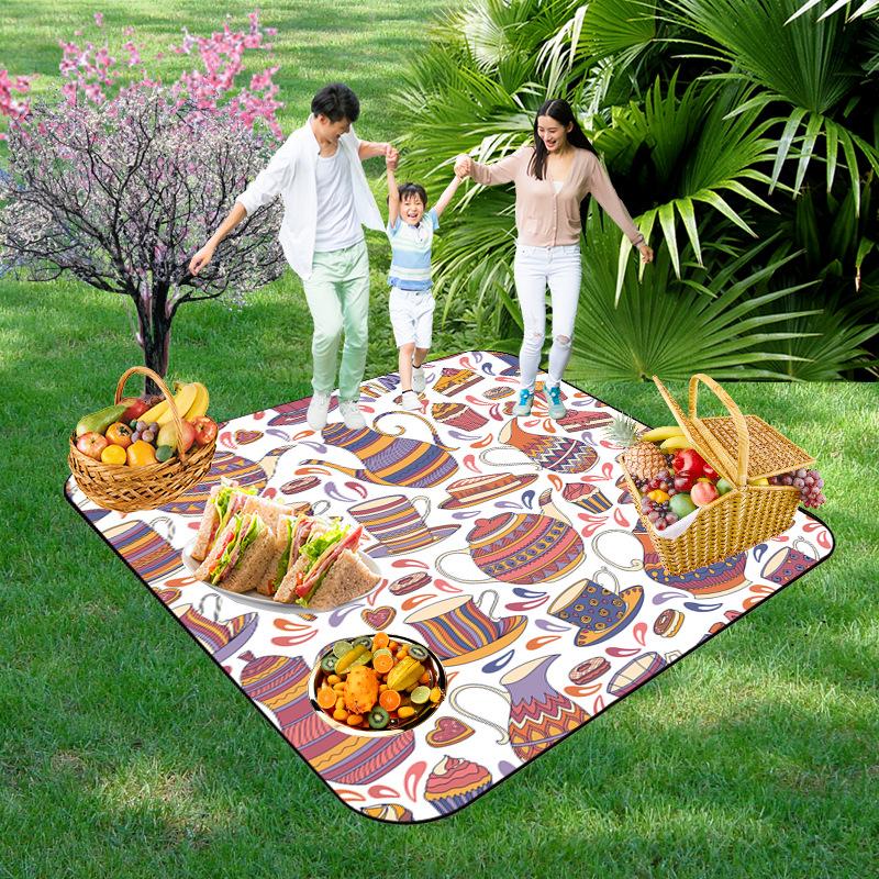 

Одеяла для пикника Очень большое водонепроницаемое складное пляжное одеяло на открытом воздухе, 3-слойный коврик для пикника для кемпинга, пеших прогулок, путешествий, парка, концертов 200*150