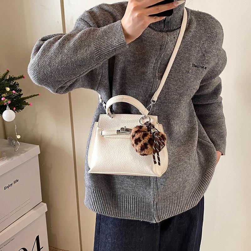 Small Bag Women's New Handbag Fashion Casual Versatile Messenger Bag