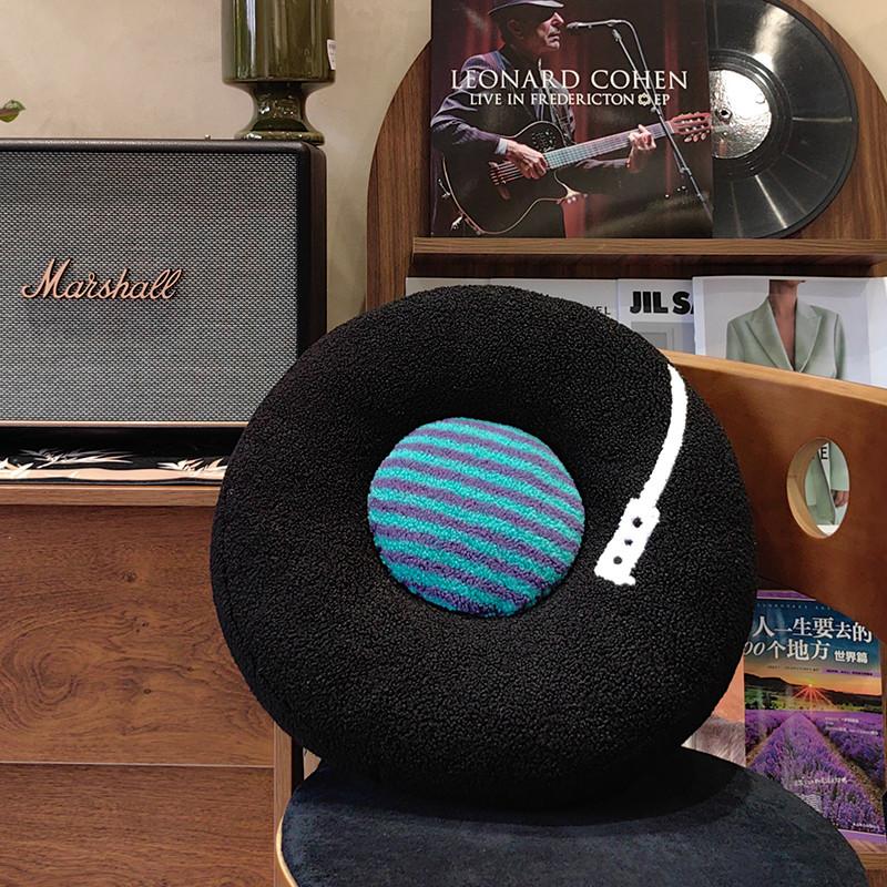 40cm Vinyl Record Shaped Pillow Retro Throw Pillow Ideal For Music Lovers Disc Party Creativity Plush Cushion Record Sofa Couch Pillow