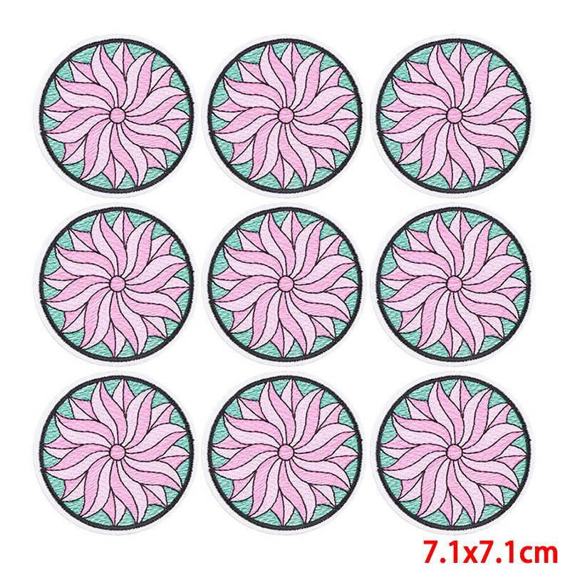 10 Pcs/lot Wholesale Embroidery Patch Iron On Patches For Clothing Patches On Clothes Jackets Decor Applique Sew Supplies