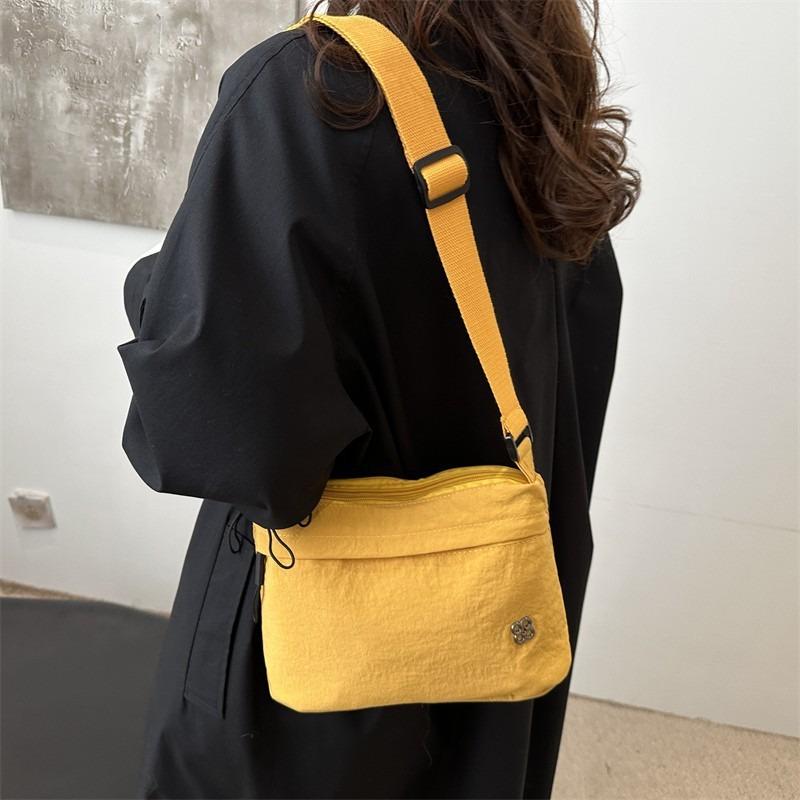 Einfache lässige Umhängetasche Damen Outdoor leicht vielseitig Handy kleine quadratische Tasche Mode Pendler Studenten Messenger Bag