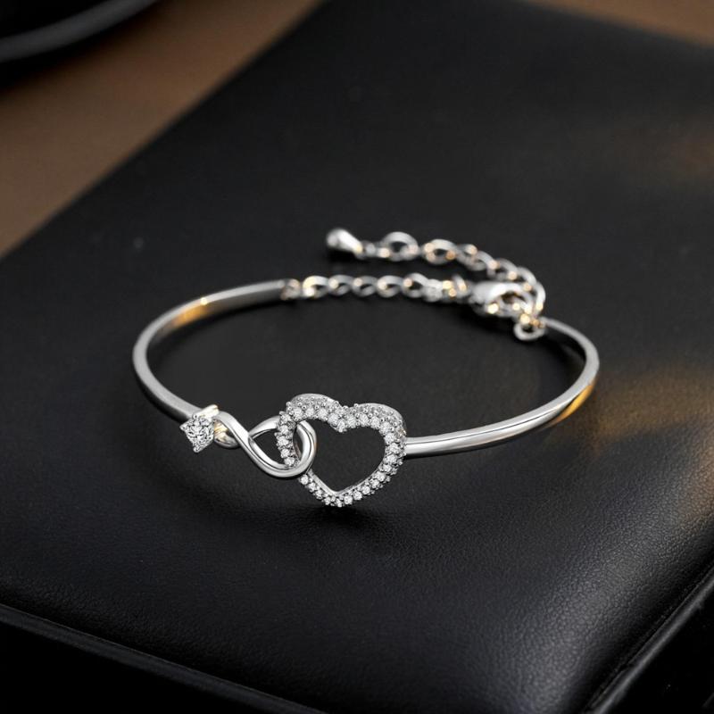 Zircon Heart Hollow Out Bracelet For Women Simple Versatile Bracelet Temperament Light Luxury Bracelet Gift серебряный