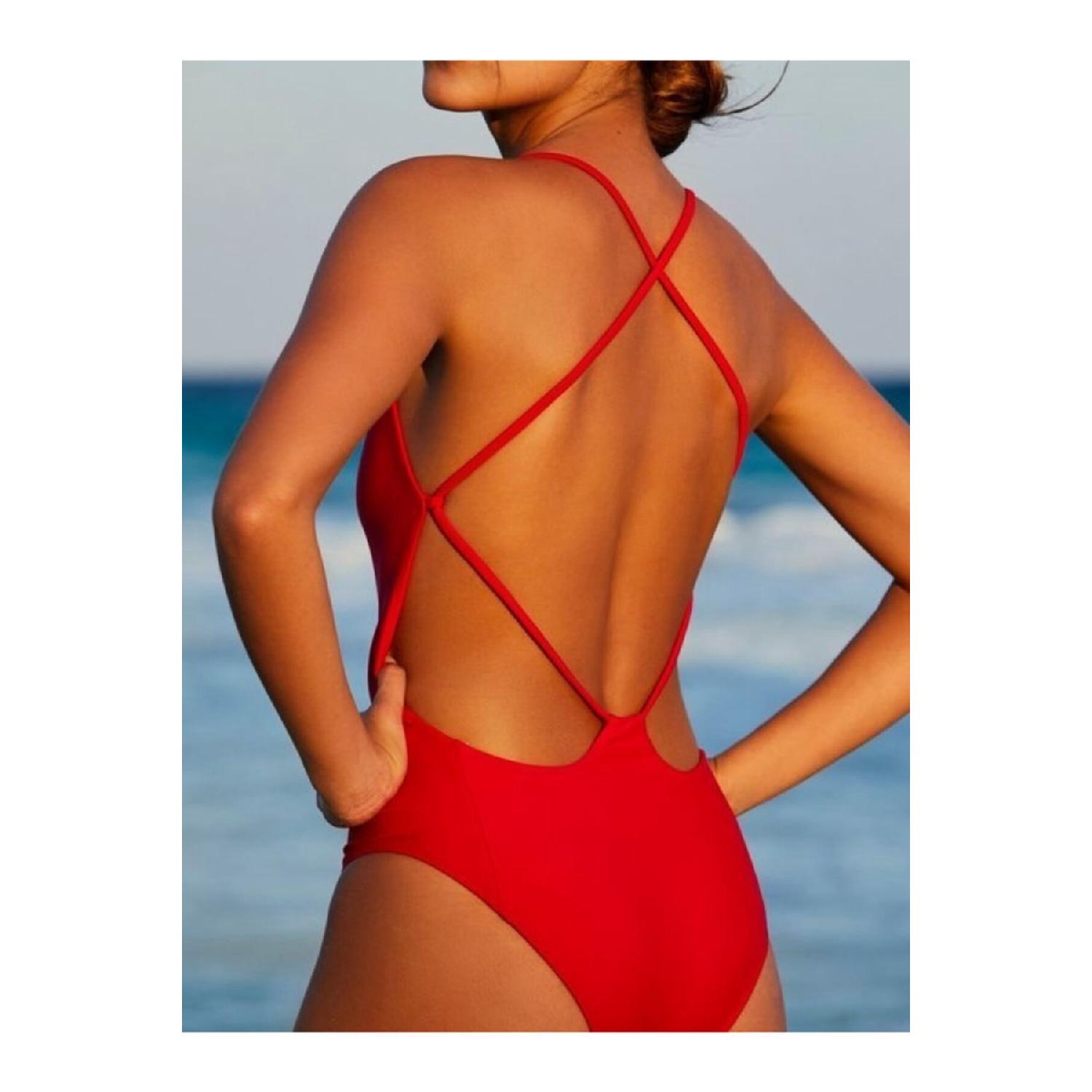 

Купальник с завязками на спине Red Cross DB200513m 34 чёрный