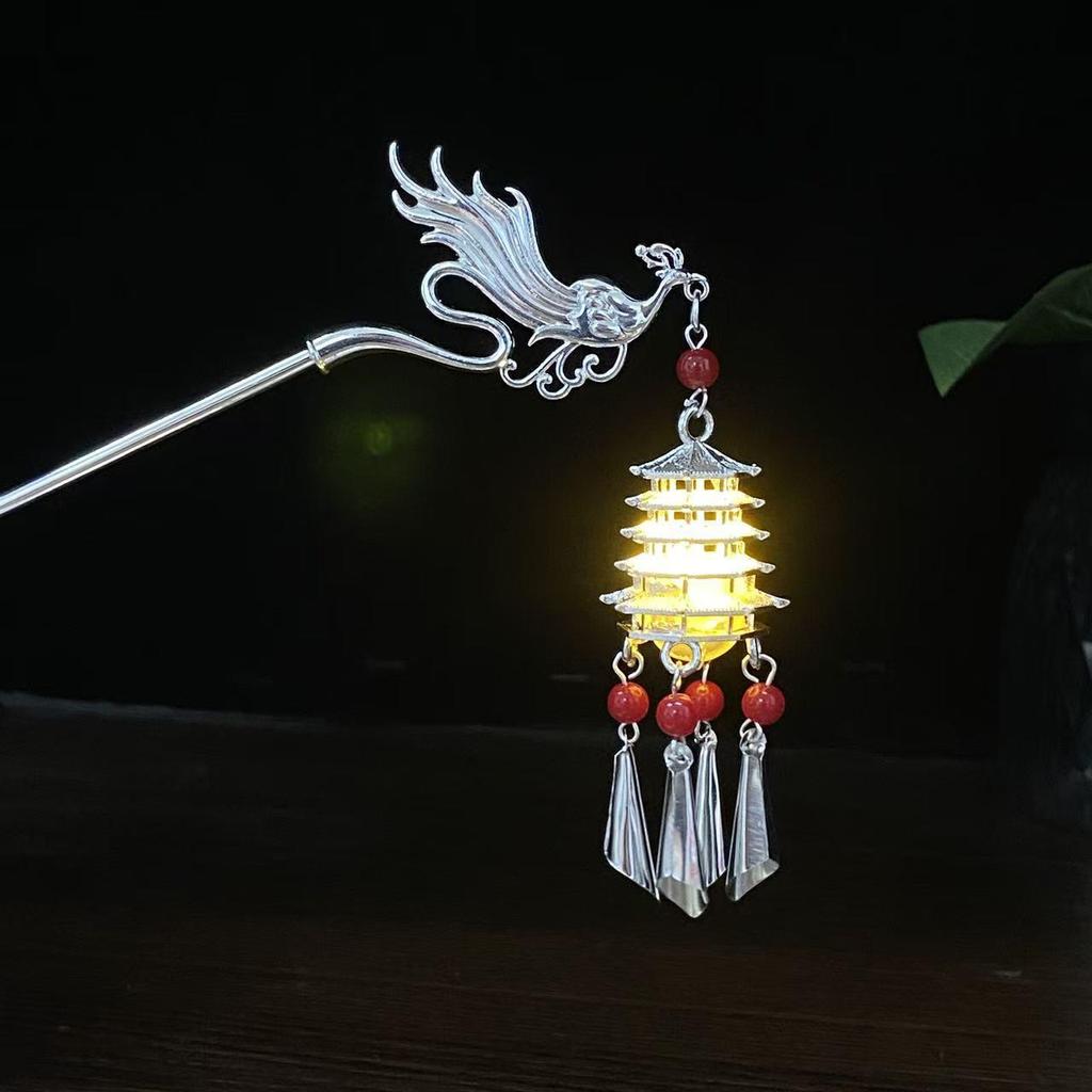 Ancient Style Luminous Hairpin: High-End Alloy Lantern Design for Hanfu Skirts