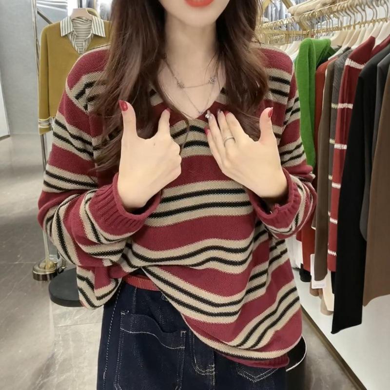 

Женская одежда больших размеров осень и зима новый контрастный полосатый вязаный свитер женская мода с длинным рукавом омолаживающий повседневный свитер one size fits all красный
