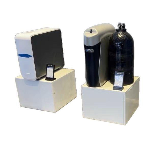 Wooden Square Display Stand Platform for Crafts and Mannequins