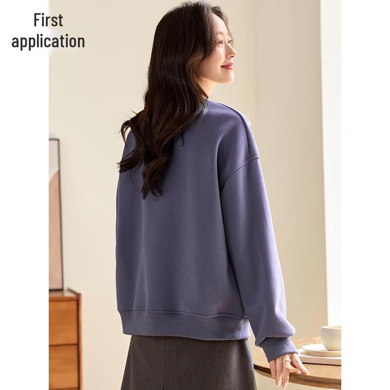 Women's Fleece-Lined Pearl Embroidered Round Neck Sweatshirt
