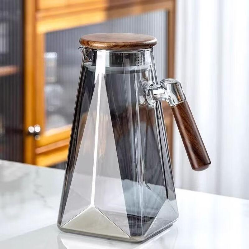 Mr. Jian Thickened Glass Water Pitcher with Walnut Wood Lid
