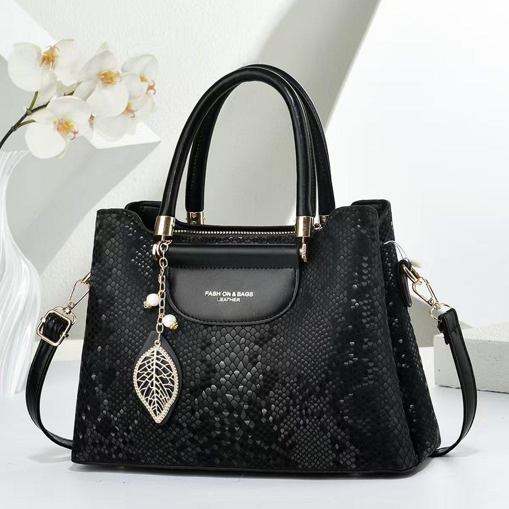 Pu Snake Skin Handbag With Zipper Closure For Daily Casual Use