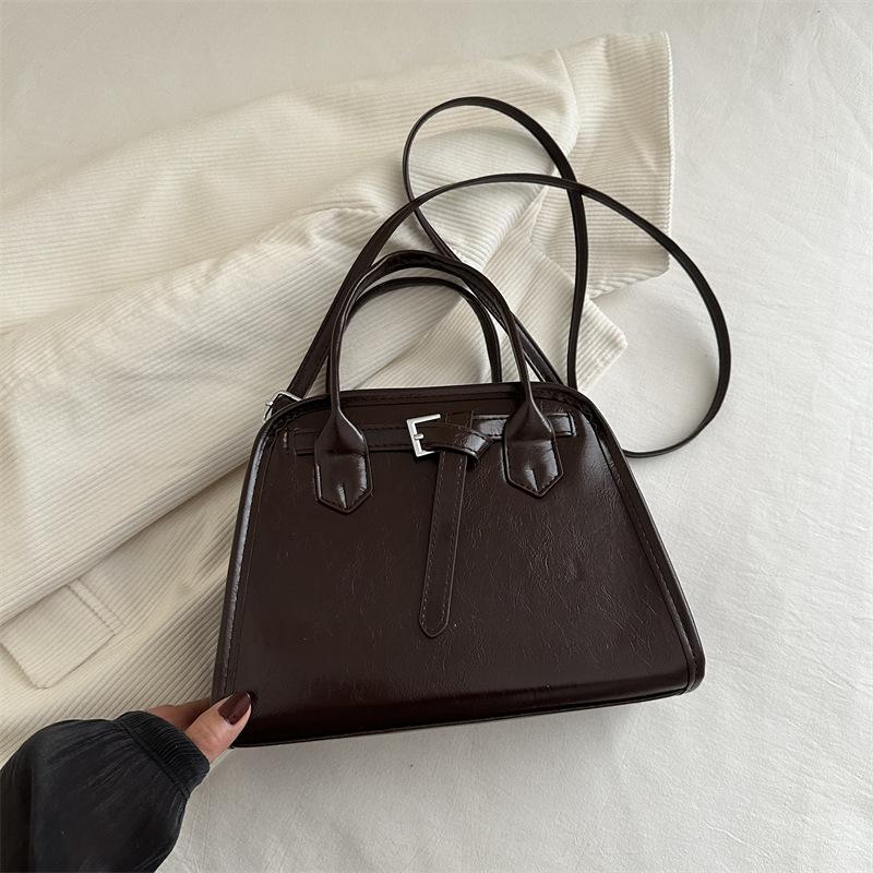 Retro Trend Small Square Bag Women's 2025 New Large-capacity Fashion Shoulder Bag Versatile Messenger Bag Shell Bag