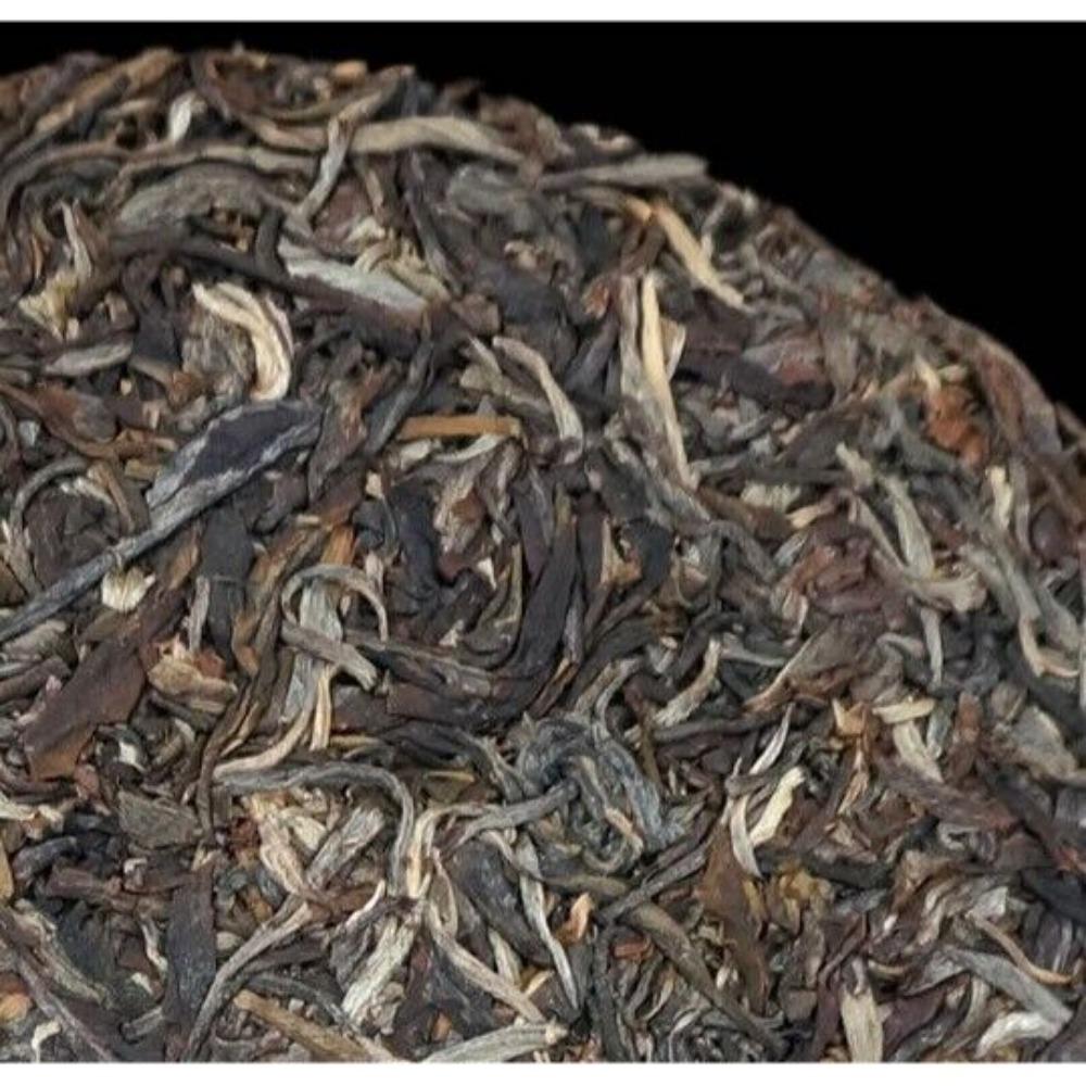 Yunnan Menghai Pu - Erh Raw Tea Yi Wu Brown Mountain Big Tree 357g Cake