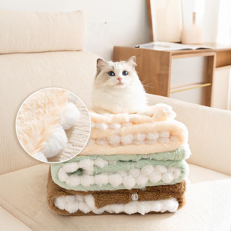Autumn and Winter Cat Bubble Velvet Thickened Blanket Dog Warm Mat Pet Sleeping Blanket Dog Mat Pet Nest