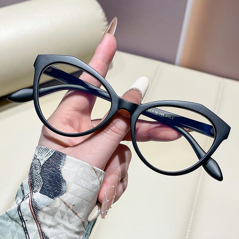 Color matching cat eye flat mirror new anti-blue light retro fashionable contrasting glasses frame can be equipped with myopia glasses frame