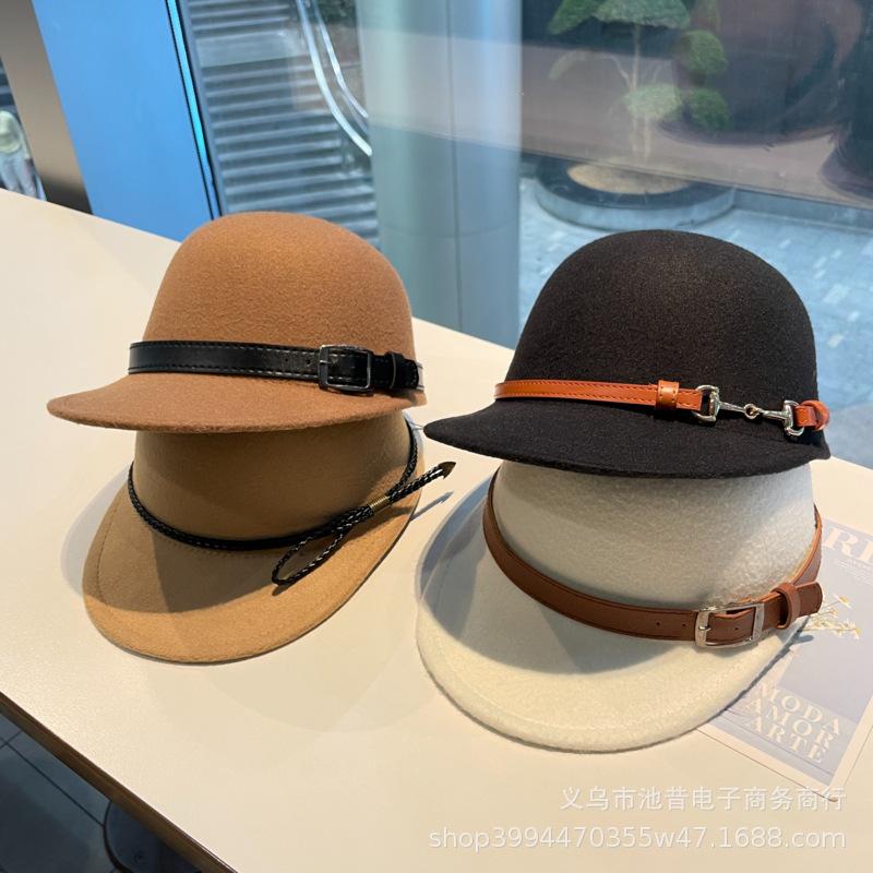 Autumn and Winter Leather Buckle Straps Woolen Equestrian Hat Showing Small Face Elegant Retro Short Brim British Style Simple Versatile Top Hat