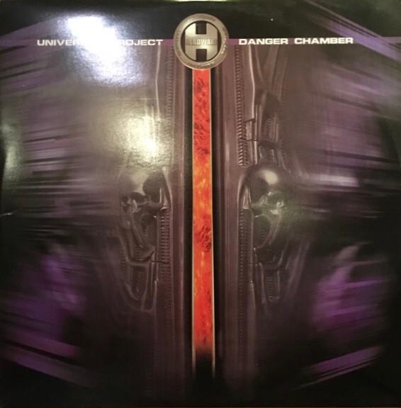 

12-дюймовая пластинка UNIVERSAL PROJECT - Danger Chamber / The Craft (Ремикс) RH44 Renegade Hardwa 2002 UK Dance & Electronica Б/У