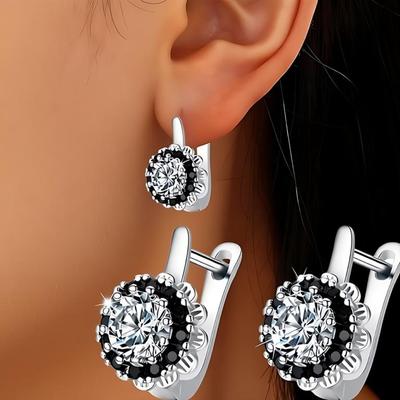 Obručové náušnice z černého bílého kamene