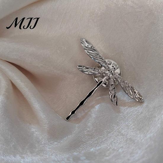Practical Scarf Fastener 1/2Pcs Women Brooch Pin, Dragonfly Design Decorative Lapel Pin Accessory for Sweaters Dresses Suits Hats
