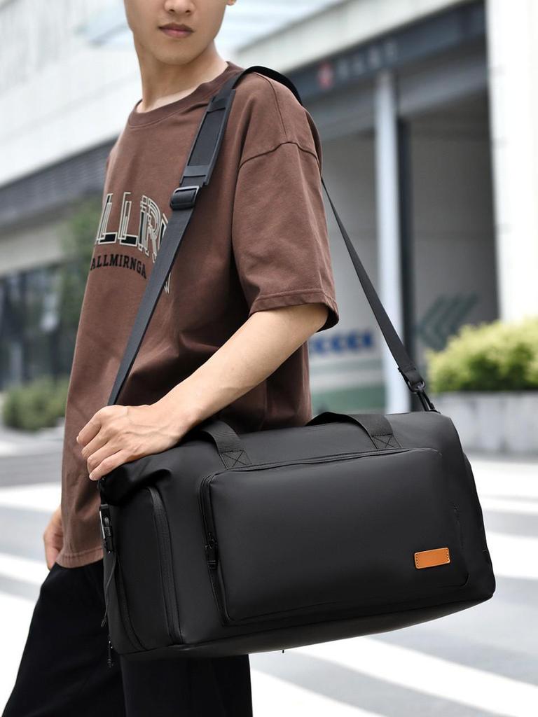 Spring-Summer Large Capacity Sports Travel Bag with Dry/Wet Separation
