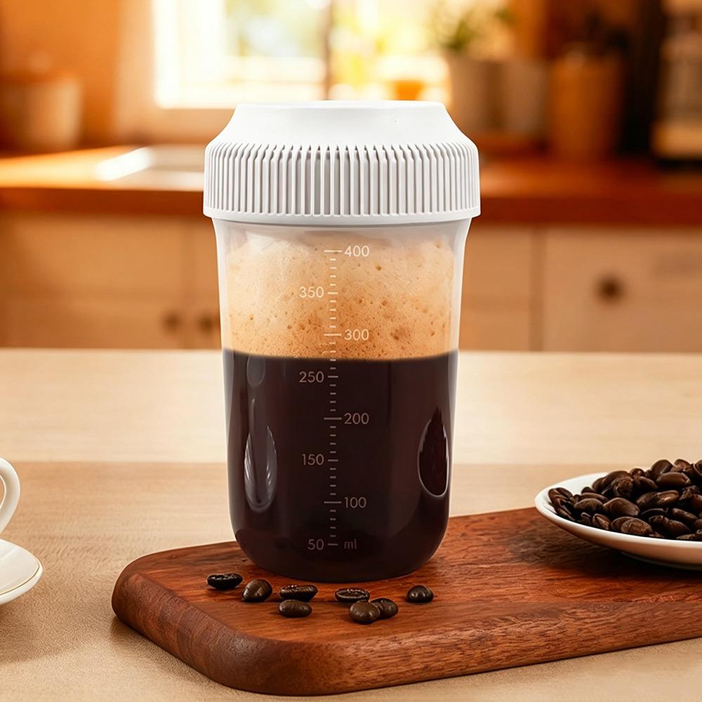 Plastic Tumbler 560ML Coffee Mixing Bottle Multi-functional Shaker Bottle  Smoothies