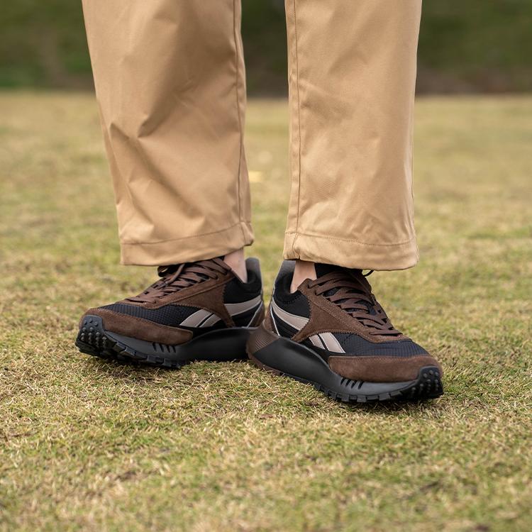 Reebok Cl Legacy W+ Chaussures de Course Décontractées Confortables à Semelle Épaisse et Tige Basse Unisexe Sneakers Marron Noir 24FRC903U3-GBR