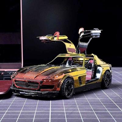 3D trojrozmerný kovový kožušinový dievčenské krídlové dvere SLS AMG Farebný model Figúrka Kórea 3D puzzle