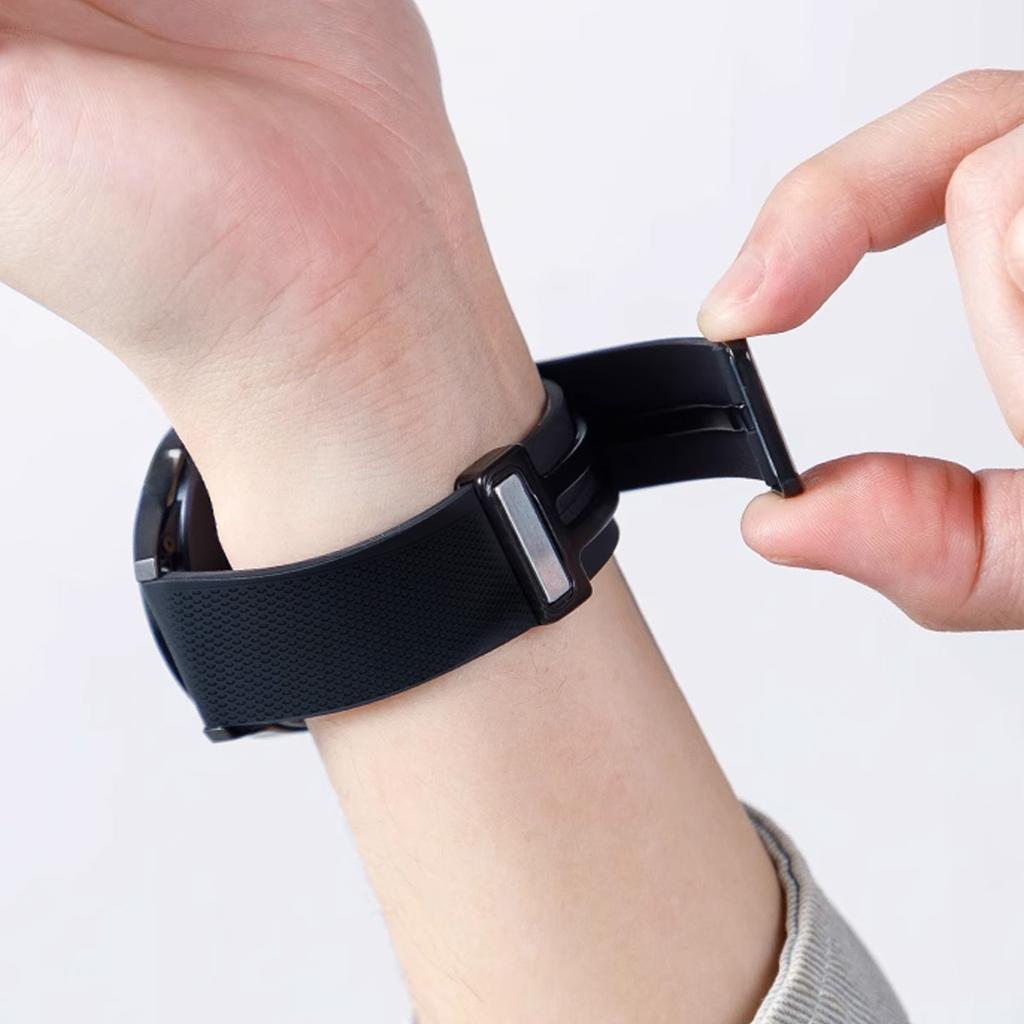 Sport Band for Samsung Galaxy Watch 8 40 44mm Magnetic Silicone Strap for Galaxy 8 Classic 46mm No Gaps Smartwatch Bracelet