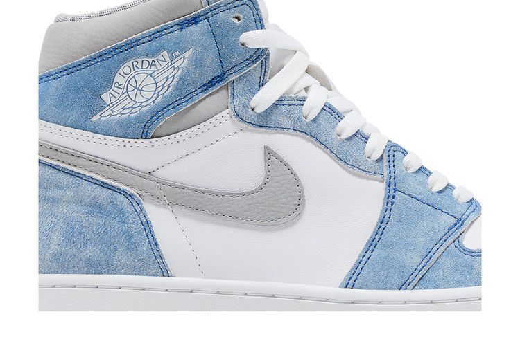 Men's Sneakers Nike Jordan 1 Retro High OG Hyper Royal Hyper Royal/Light Smoke Grey-White