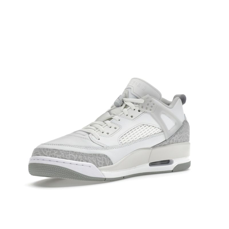 Air Jordan Spizike Low Summit White Photon Dust Scarpe da Ginnastica da Uomo Phantom Argento Metallizzato HQ3602-121