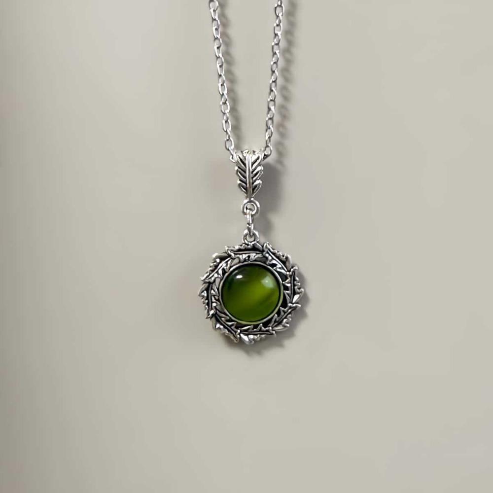 Bohemian Vintage Silver Color Filigree Green Gemstone Vine Pendant Necklace for Women Halloween Party Jewelry Accessories Gifts