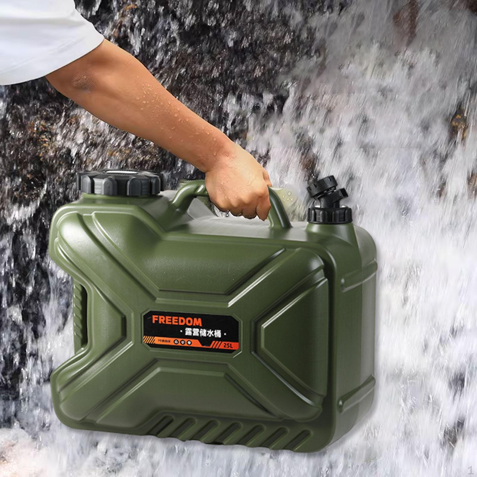 

Camping Accessory: Leak, Portable Water Container Made of Green PE, Ideal for Emergencies, Fishing, 12 L