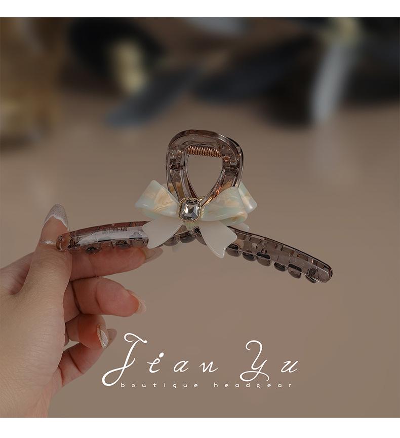Translucent Acrylic Bow Claw Hair Clip - Stylish and Gentle Accessory for Women