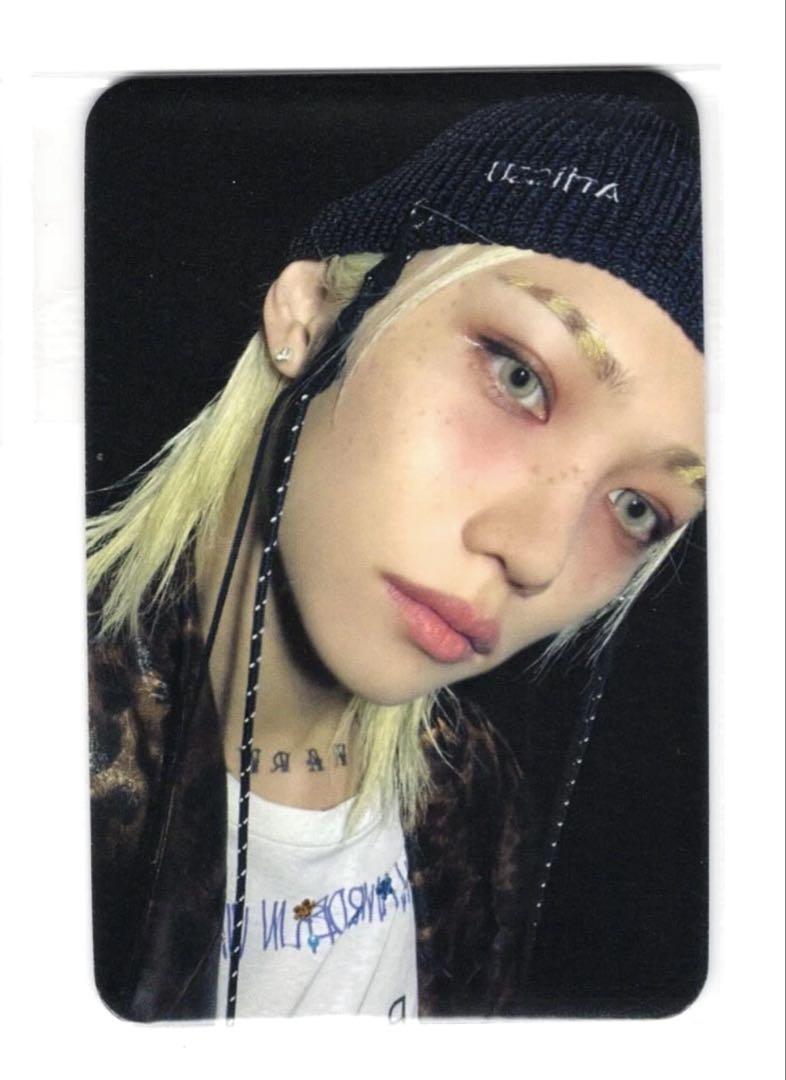 

[USED] Stray Kids Felix Karma Aladdin Limited Edition Trading Card