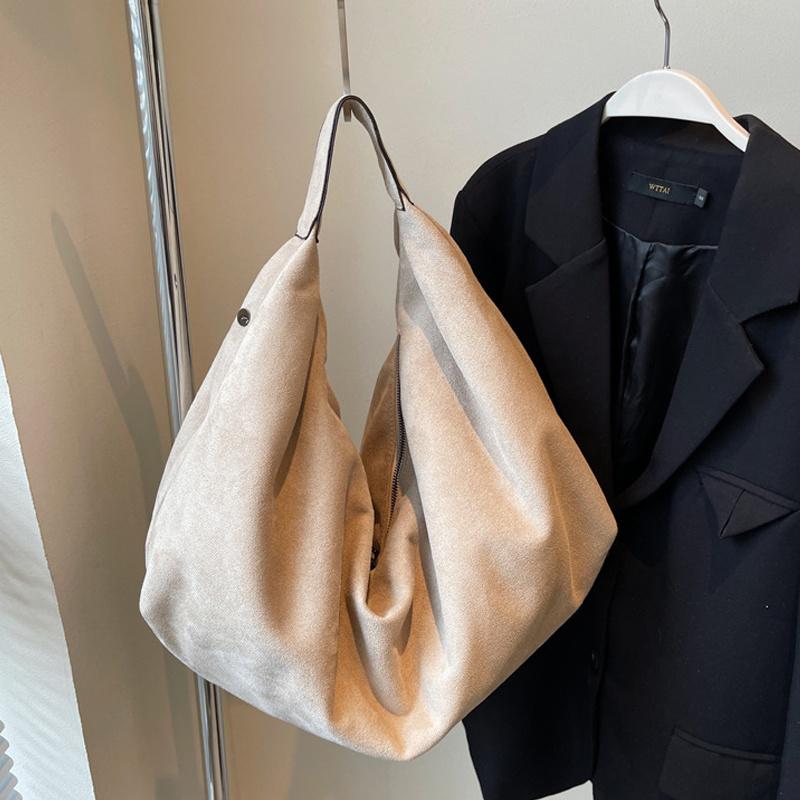 Women Half Moon Bags Large Capacity Hobo Shopper Bag High Quality Soft Faux Suede Bag Fashion Korean Female Underarm Tote Bags