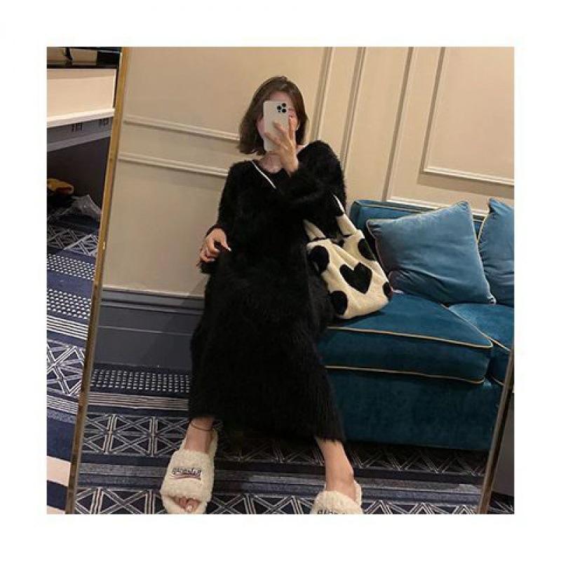 Autumn Winter Loose Popular Pink Imitation Mink Fleece Loose Knee Length Long Dress Women's Pajamas Dress Solid Color