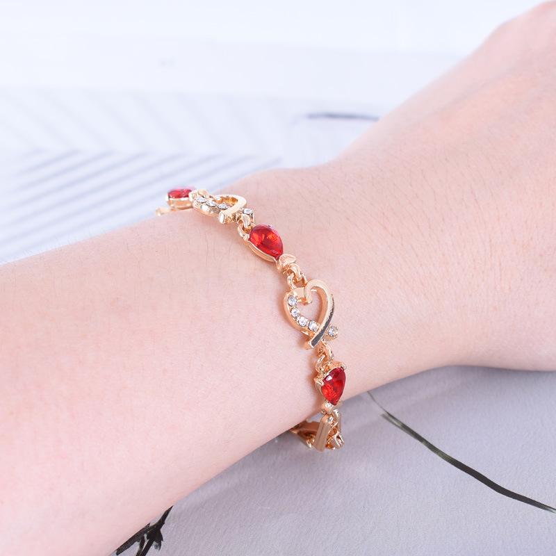 

Heart-shaped Openwork Flower Diamond-encrusted Ladies Jewelry, A Valentine s Day Gift. One Size