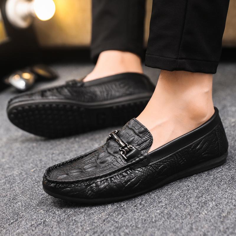 Men's Slip-On Casual Leather Shoes Summer New Style Soft Bottom Business Breathable Lazy Shoes Ultrafine Leather Bean Bean