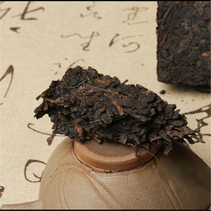 1999 Čínský starý čaj Pu'er Brick Tea Organický známý čaj značky 7581 Pu erh Tea Cake