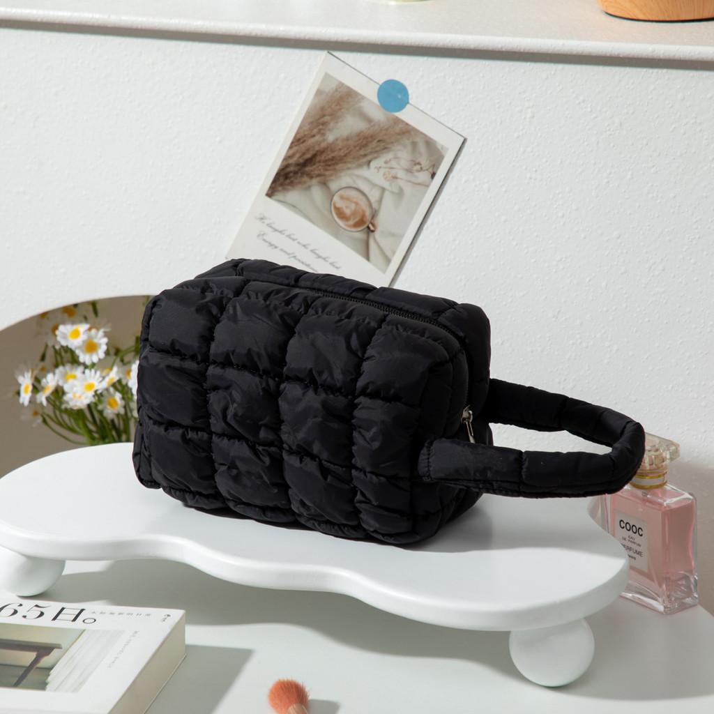 Portable Large Capacity Makeup Organizer With Polyester Material For Home Use