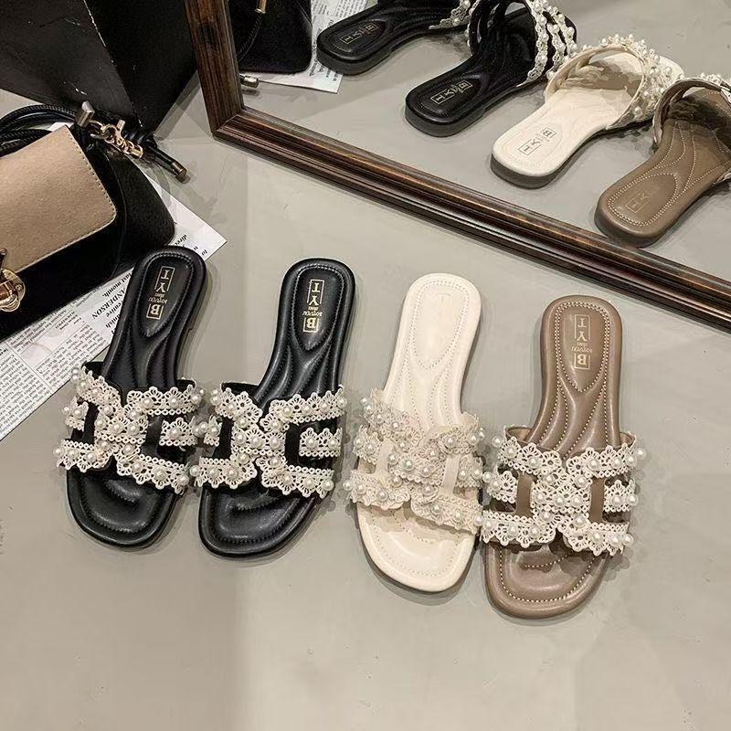 Popular Seaside Pearl Drag Girl Summer 2025 Outer Wear Small Fragrant Wind Flat Bottom One Word Drag Fairy Wind Niche Beautiful Cool