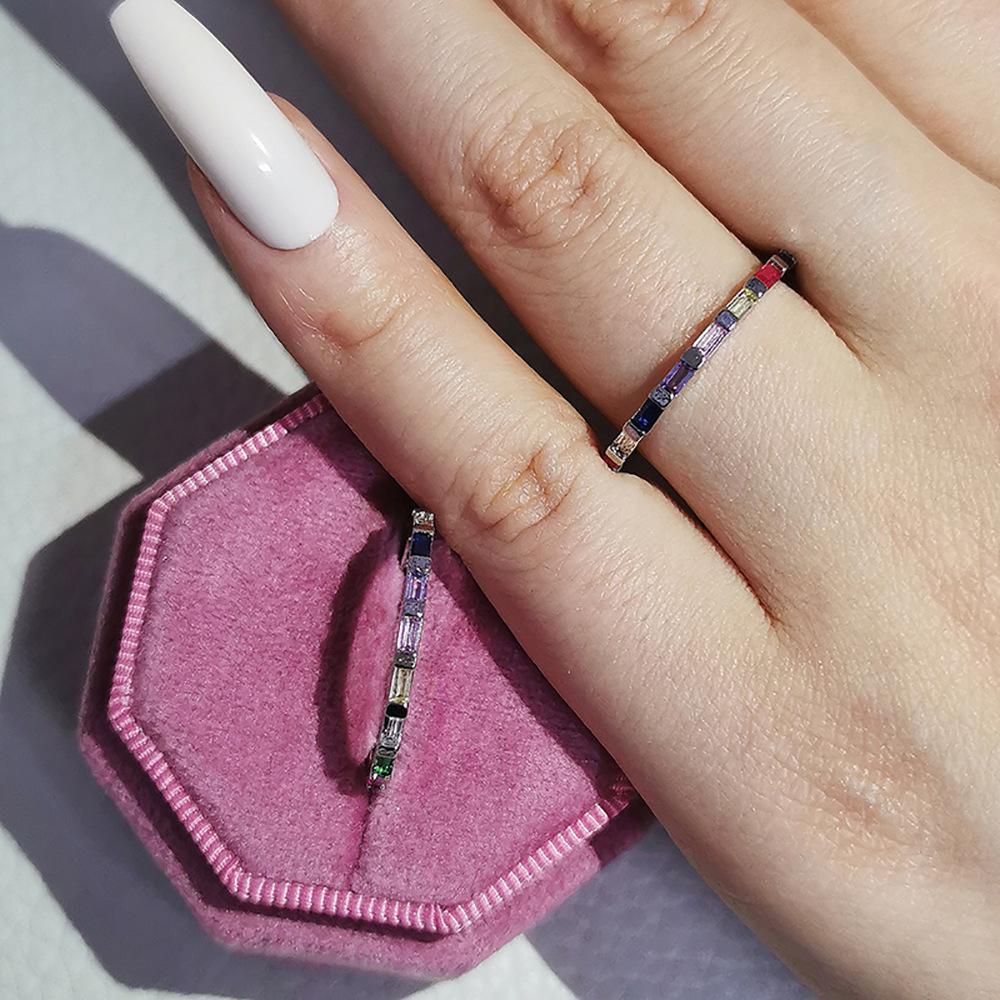 

Европейское и американское минималистичное многоцветное кольцо с бриллиантами - R7032: Модный, Изысканный, Универсальный размер. Size 8 разноцветный