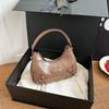 2025 new French niche design underarm bag retro shoulder messenger bag solid color fashionable versatile dumpling bag