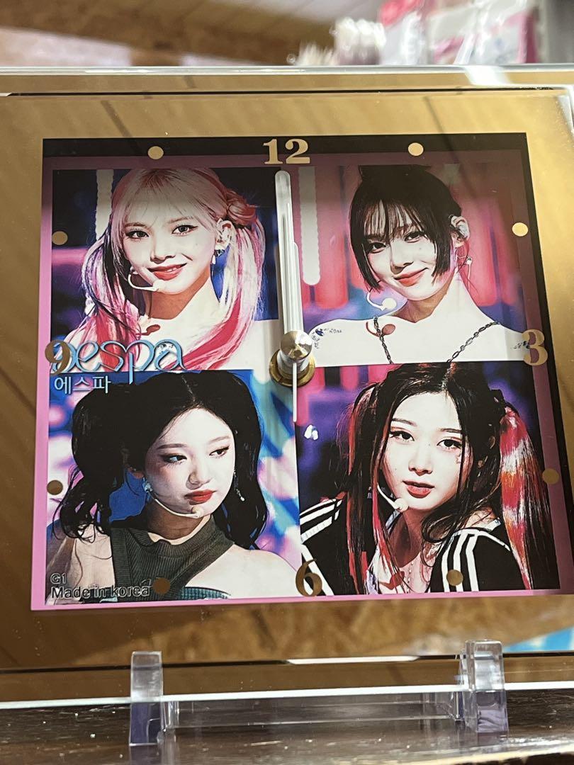 

[Б/У] Новые часы aespa квадратные