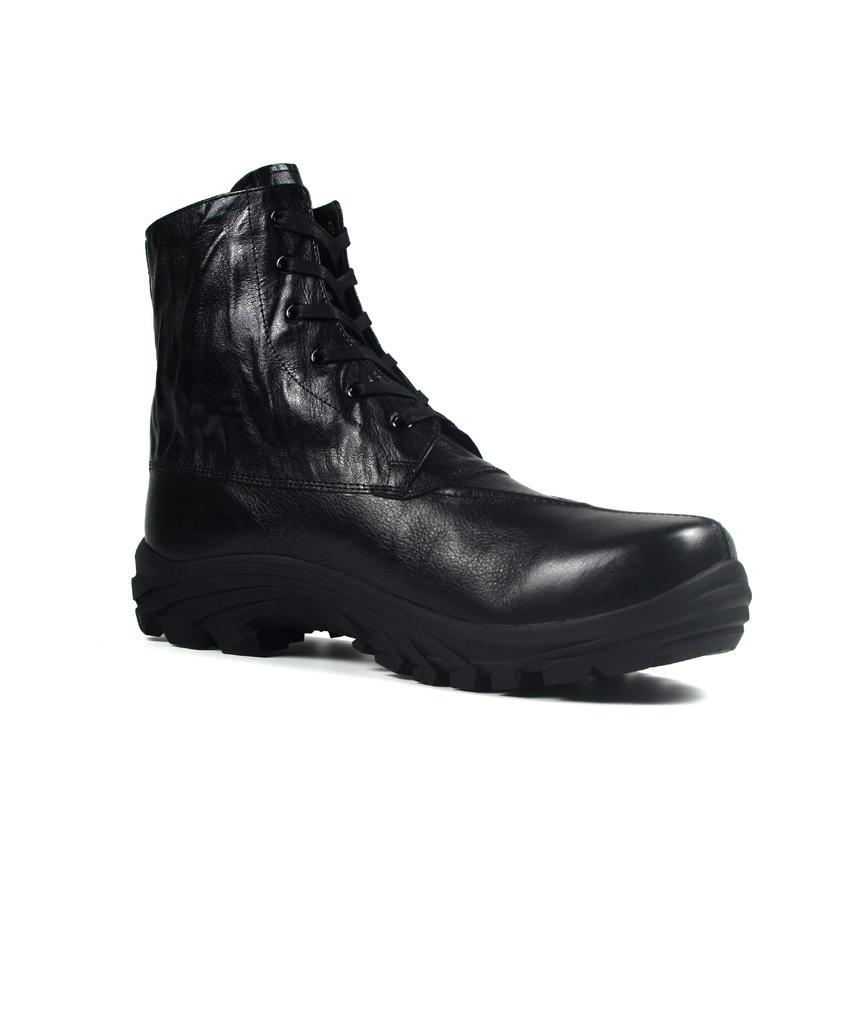 Yowe Umon, Black
