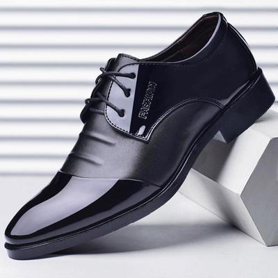 Moda Uomo Scarpe da lavoro Oxford Scarpe casual morbide Scarpe in pelle da uomo Calzature maschili A220